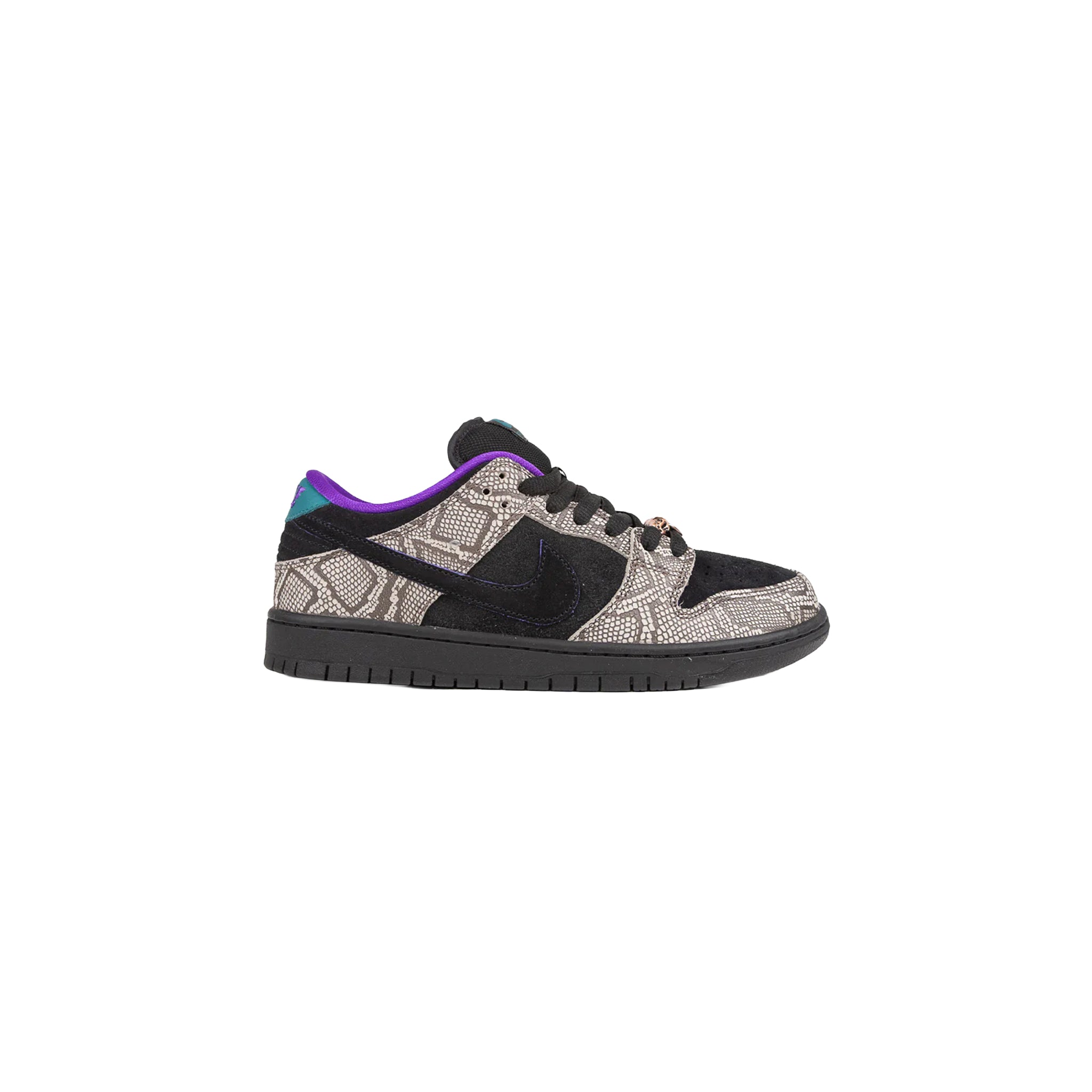 NIKE SB DUNK LOW PRO
