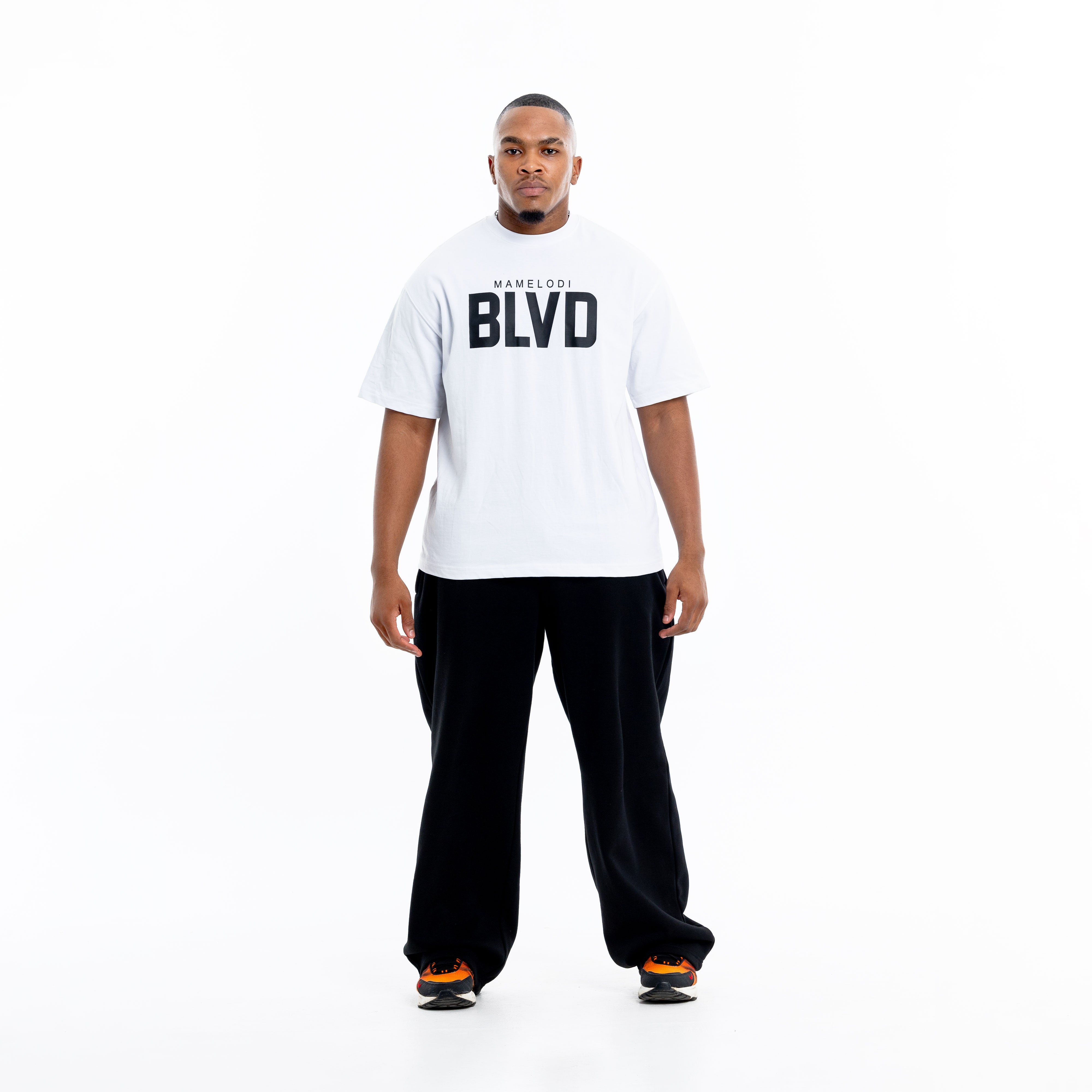 Best quality t-shirt brand white t-shirt with modern BLVD design