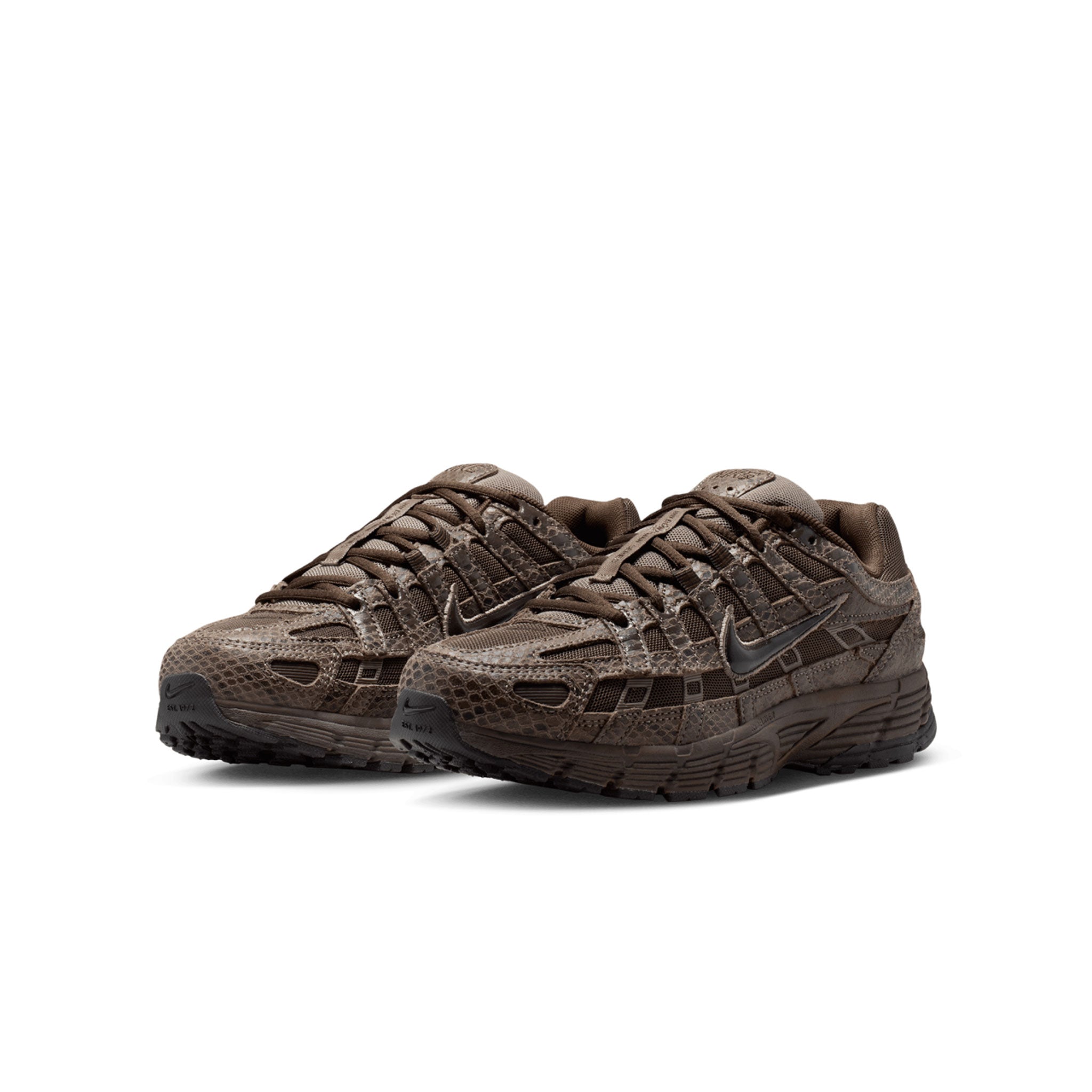 W NIKE P-6000 SE